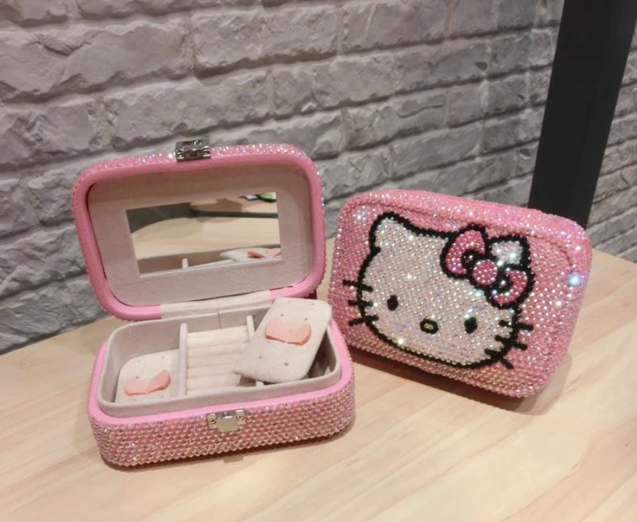 Mini Hello Kitty Box